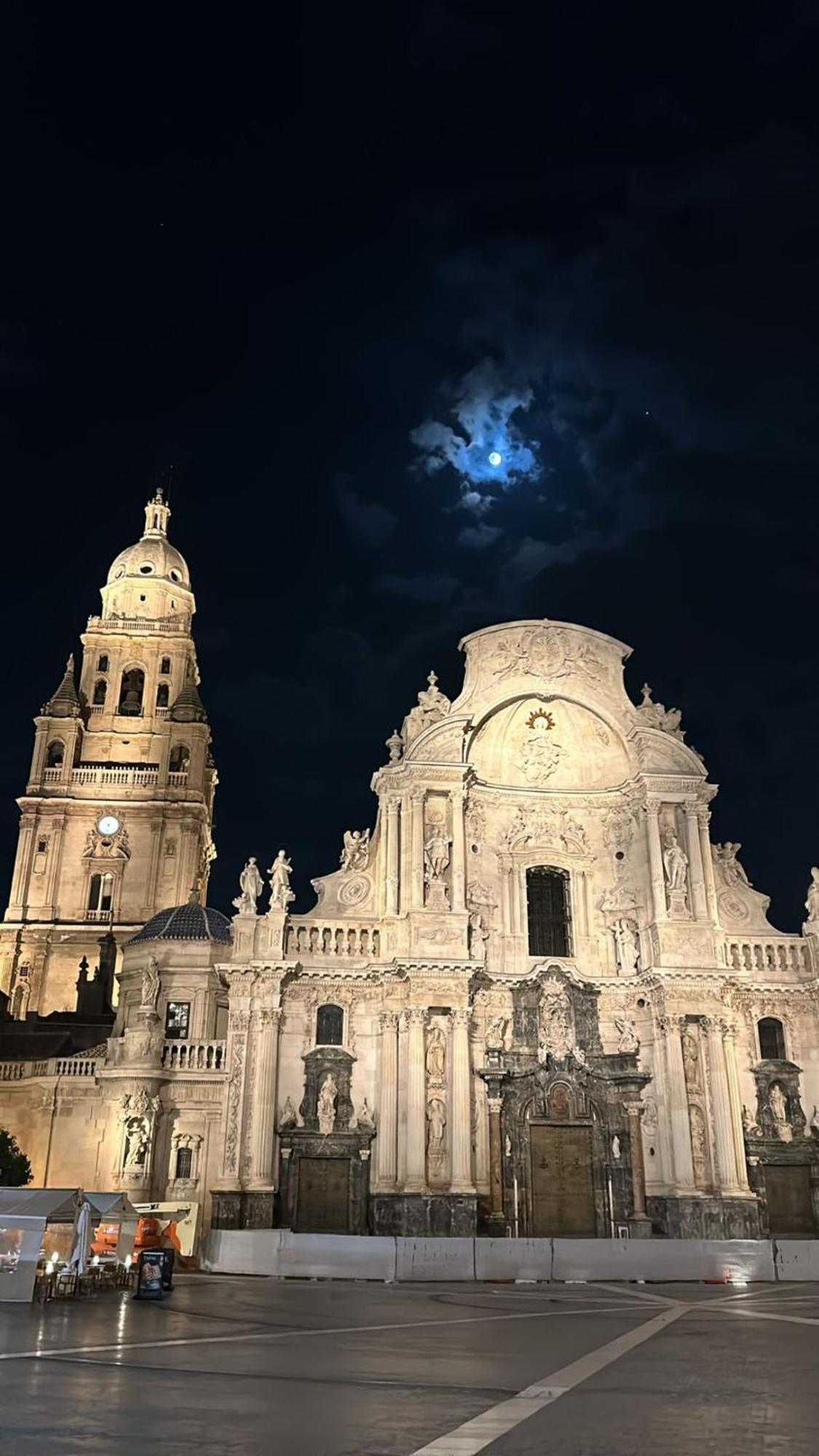Vista A La Catedral Apartment Murcia Ngoại thất bức ảnh